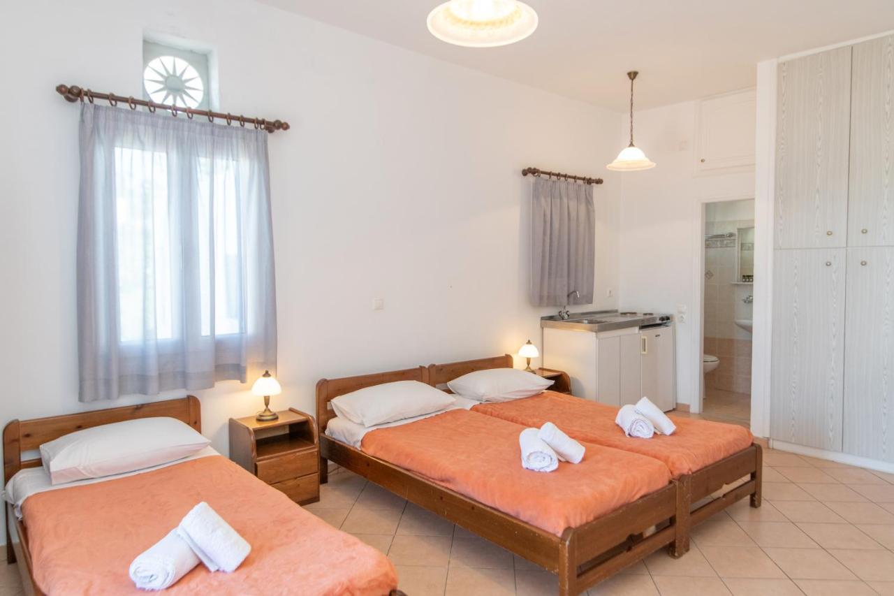 Esperides Apartment Tinos ภายนอก รูปภาพ