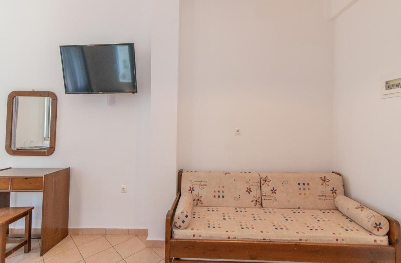 Esperides Apartment Tinos ภายนอก รูปภาพ