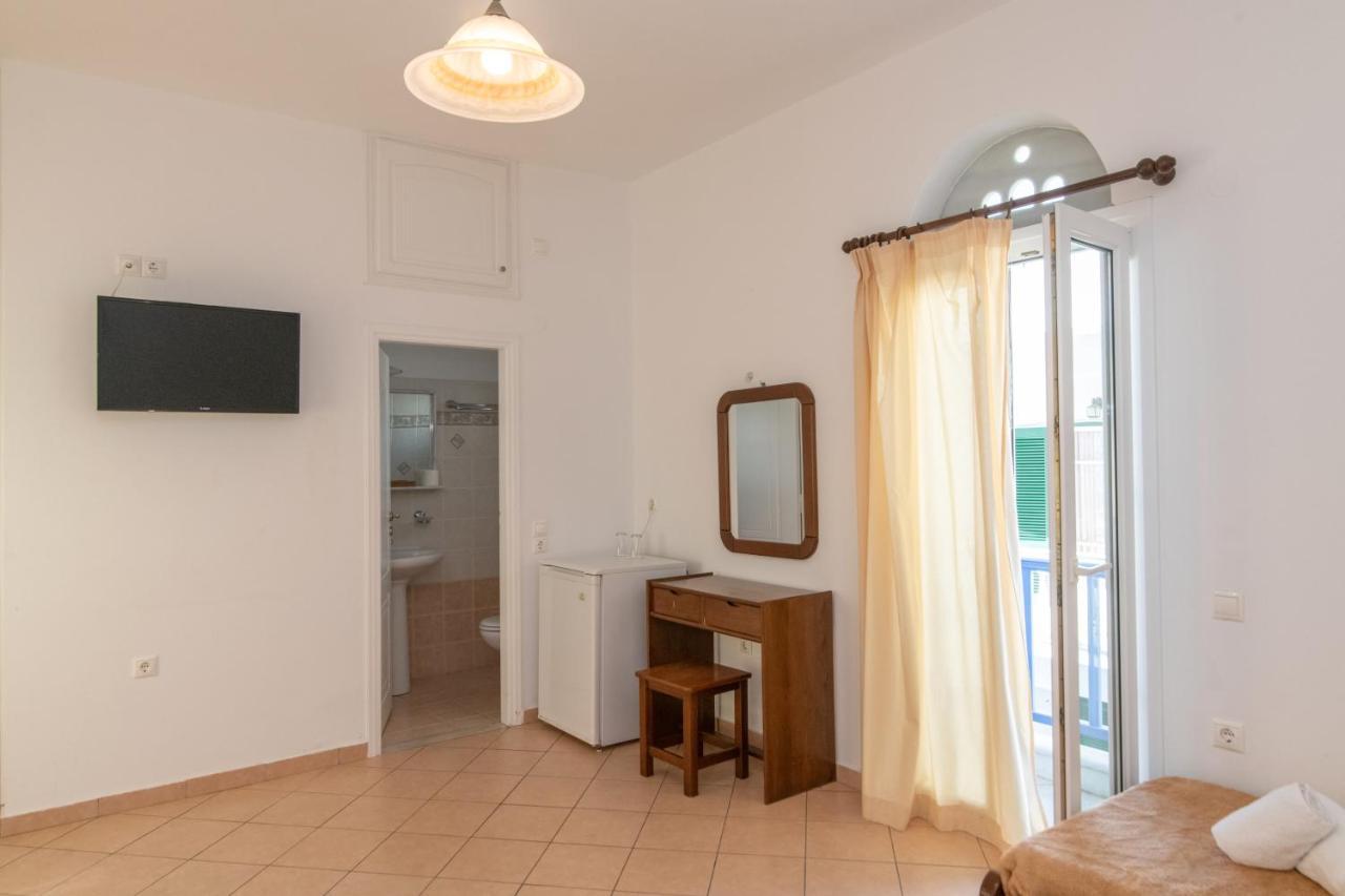 Esperides Apartment Tinos ภายนอก รูปภาพ