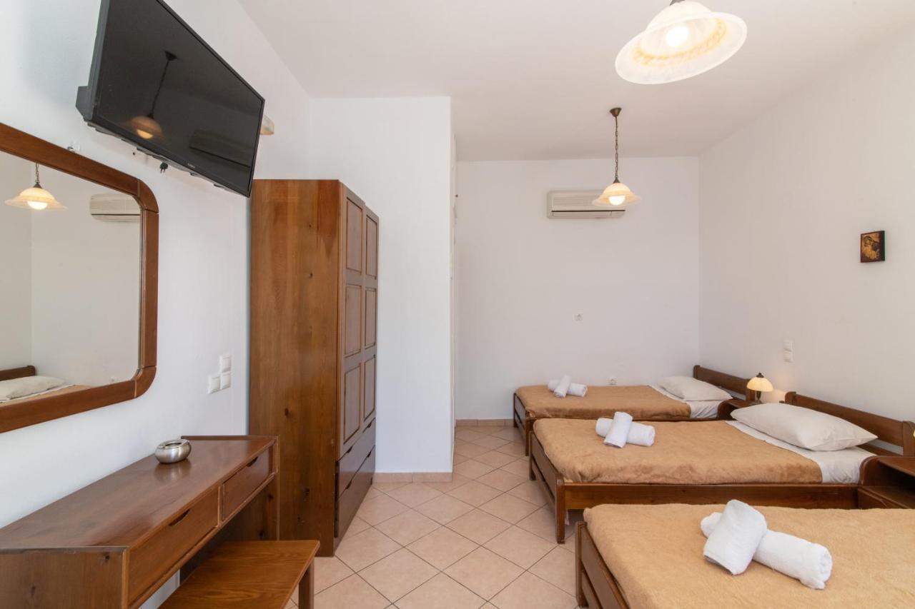 Esperides Apartment Tinos ภายนอก รูปภาพ